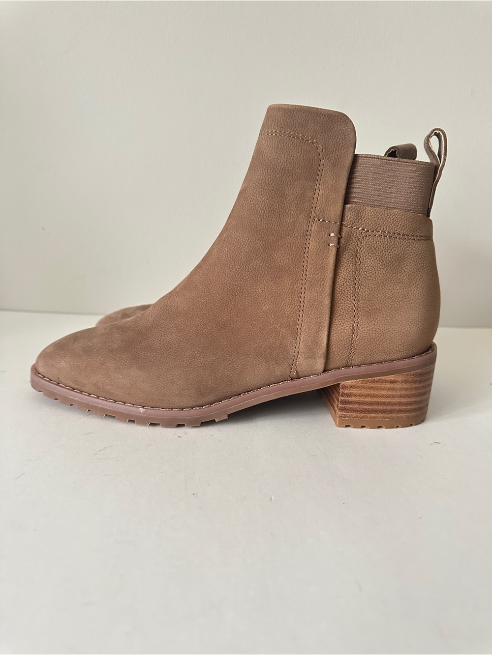 NEW Blondo Shyne Taupe Nubuck Leather Waterproof Women's Ankle Booties, Sz 8M